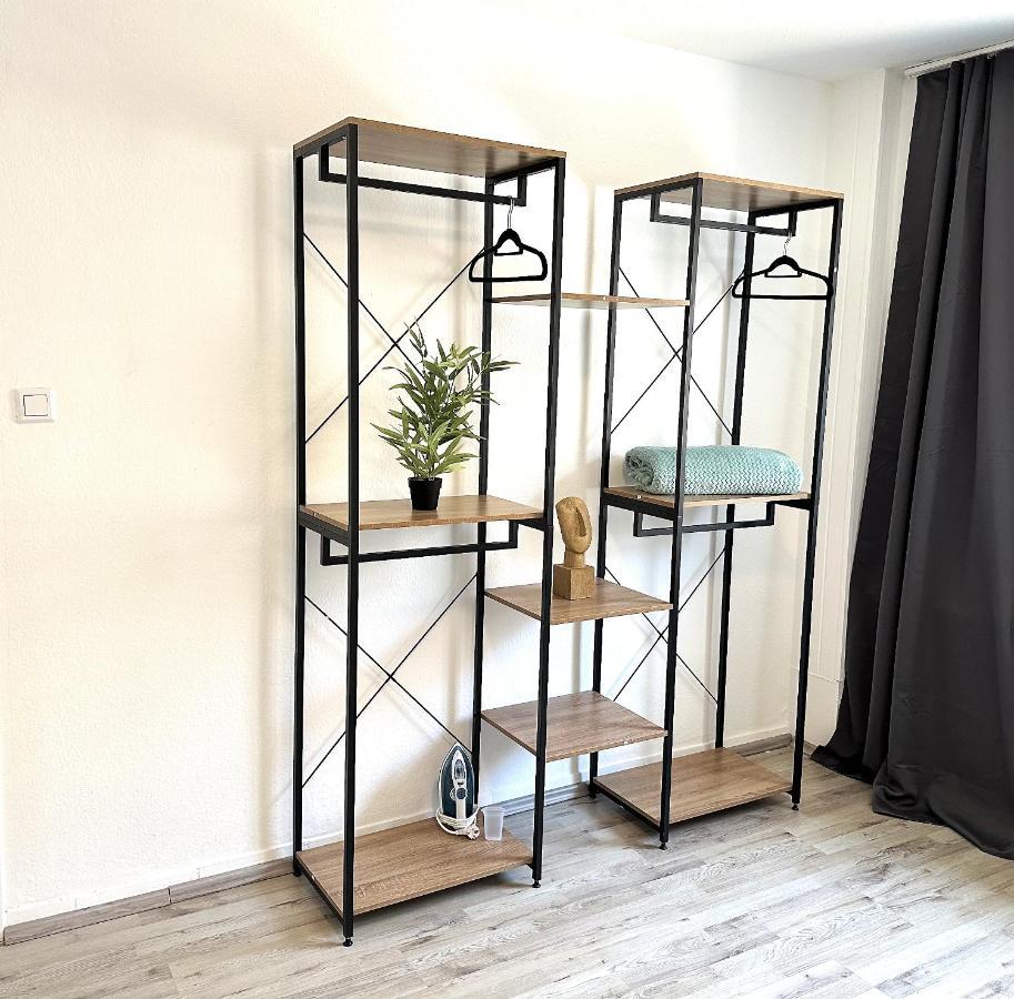 Theox Apartment No 8 - 90Qm Mit 2 Schlafzimmern Und 5 Betten Duisburg Exterior photo